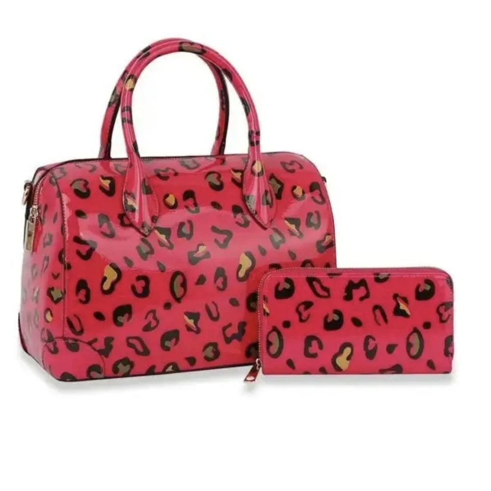 Leopard Print Vegan Leather Boston Bag & Wallet ♥️♥️♥️
